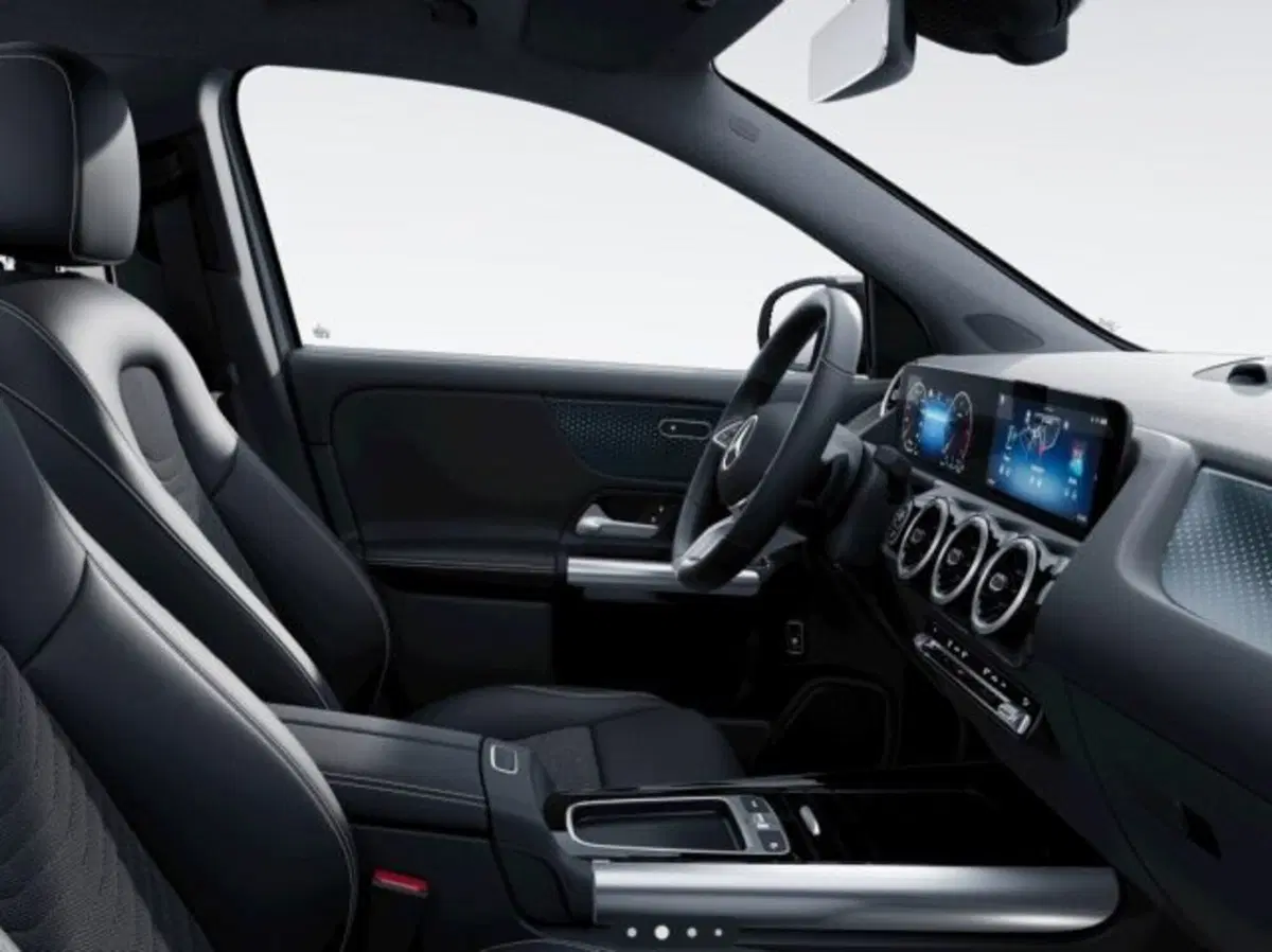 Mercedes-Benz GLA SUV nuova a Verona (8)