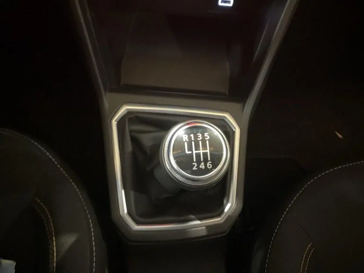 Dacia Sandero usata a Torino (12)