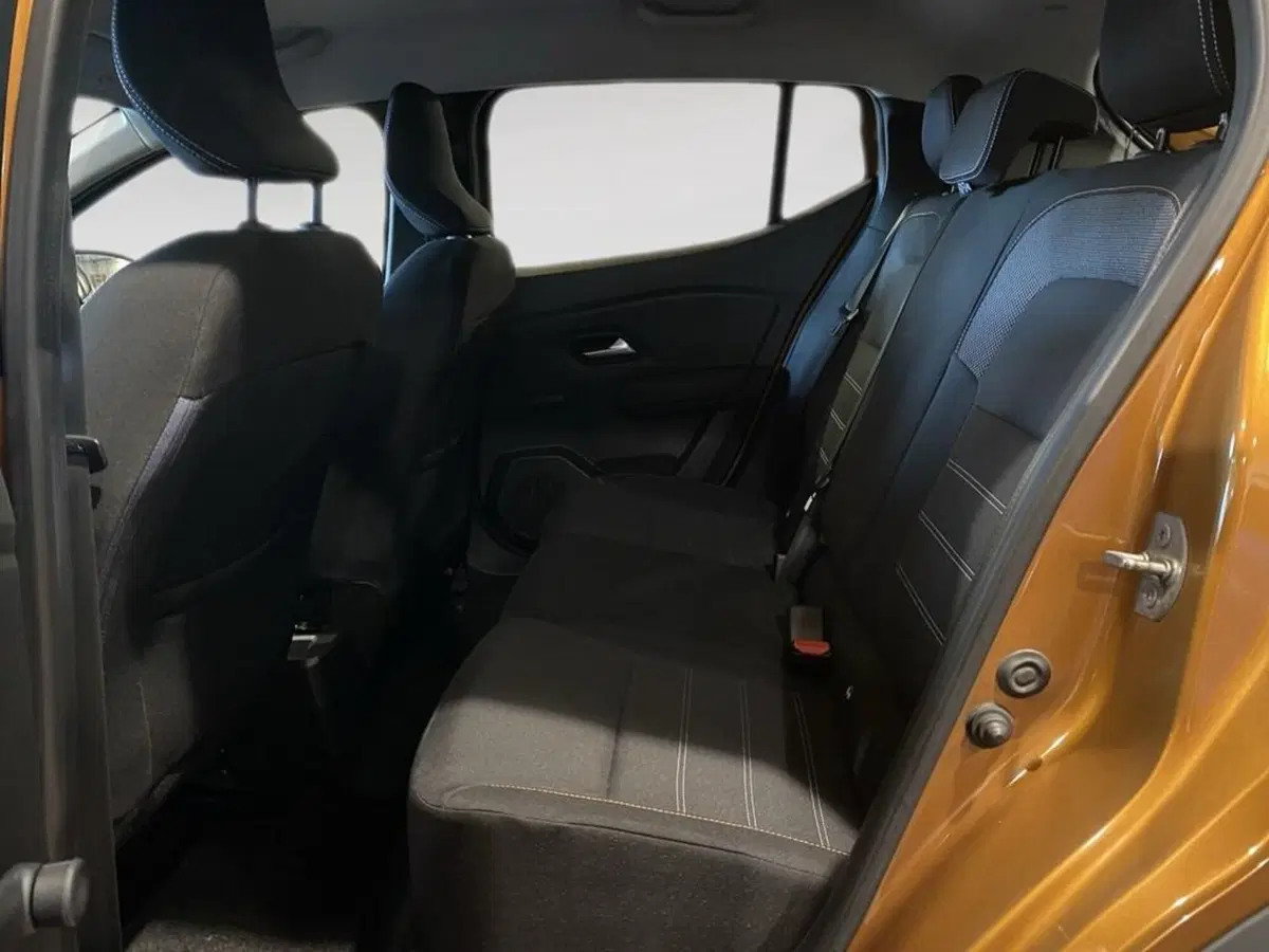 Dacia Sandero usata a Torino (8)