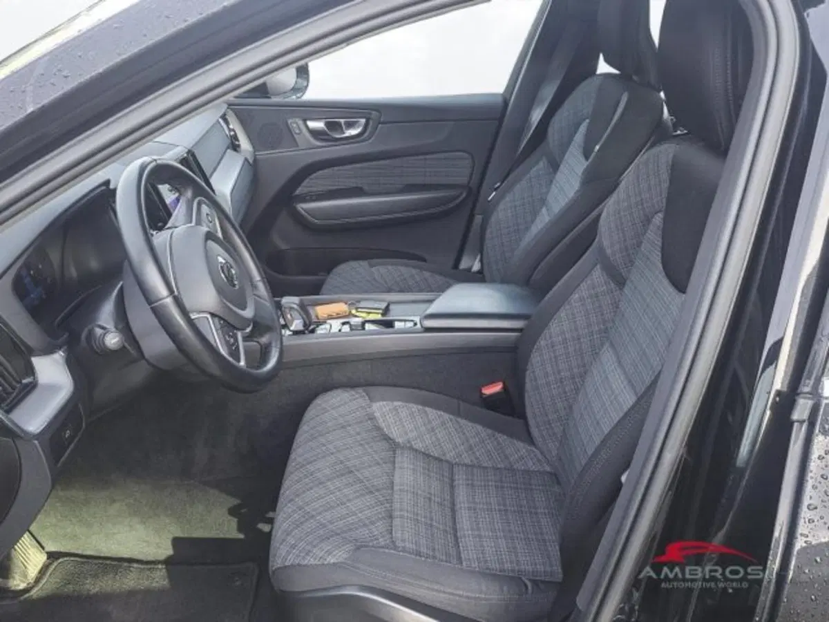 Volvo XC60 usata a Perugia (9)