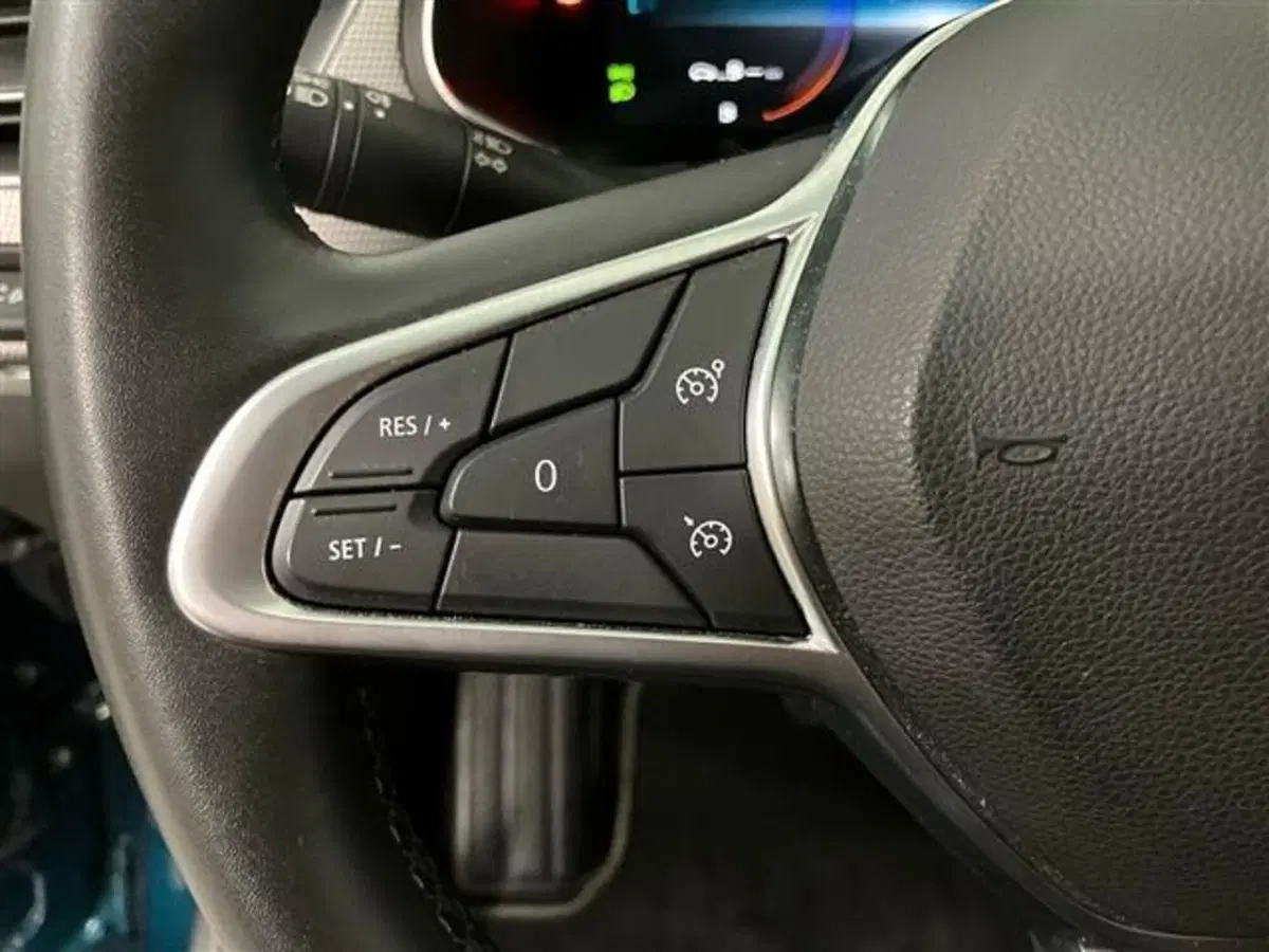 Renault Arkana usata a Como (17)