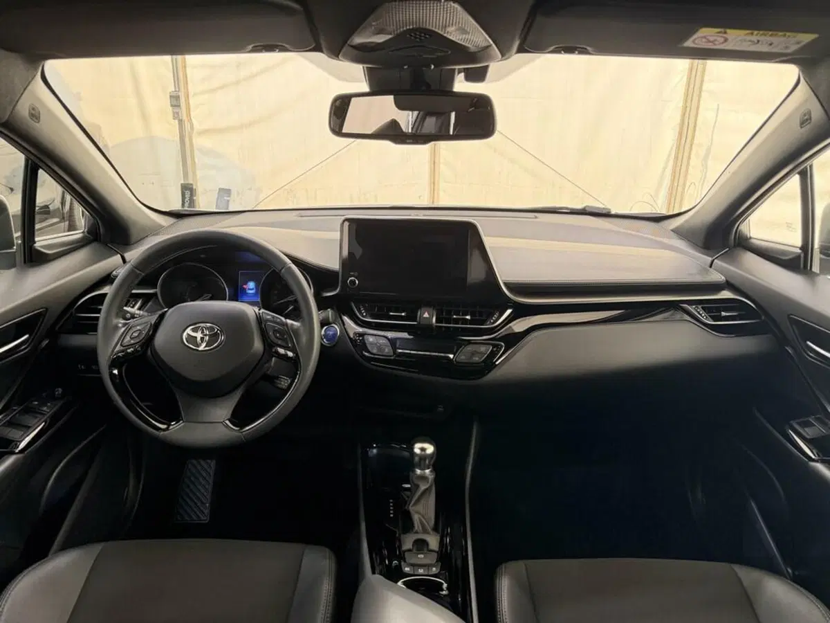 Toyota Toyota C-HR usata a Monza e Brianza (8)
