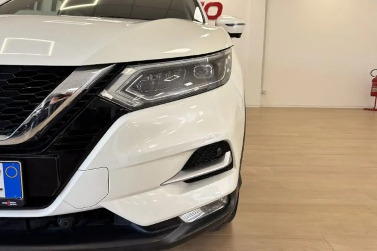 Nissan Qashqai usata a Latina (11)