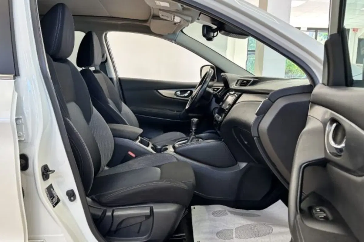 Nissan Qashqai usata a Latina (8)