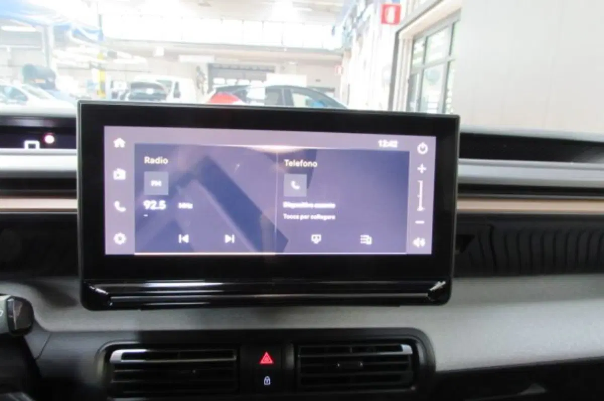 Citroen C3 Aircross nuova a Milano (10)