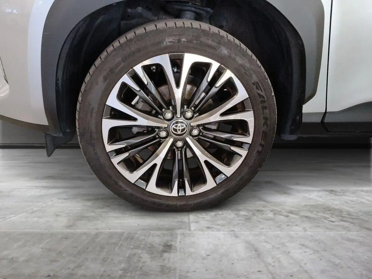 Toyota Yaris Cross usata a Genova (14)