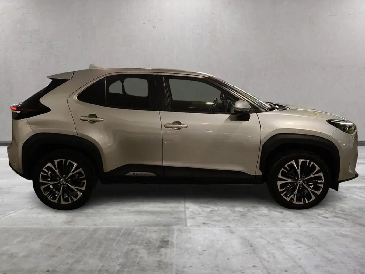 Toyota Yaris Cross usata a Genova (3)