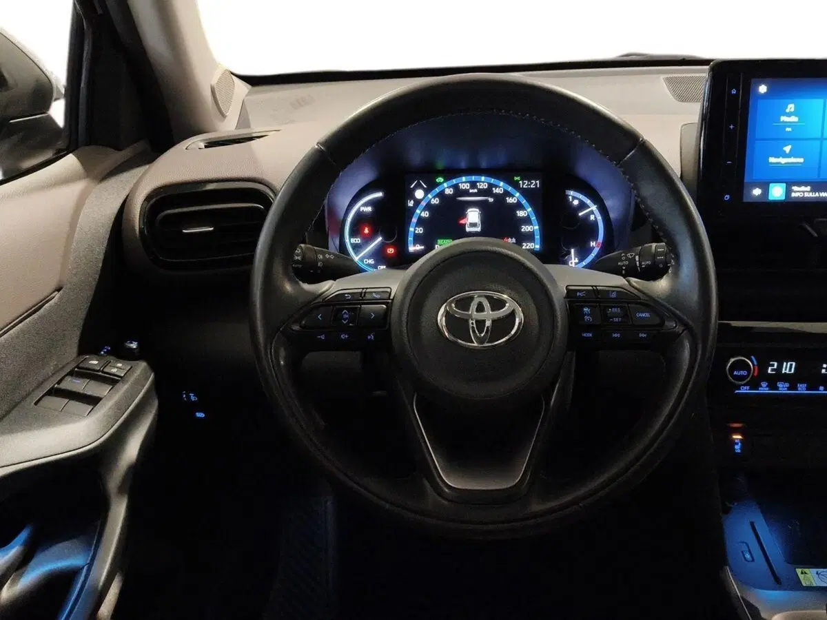 Toyota Yaris Cross usata a Genova (7)