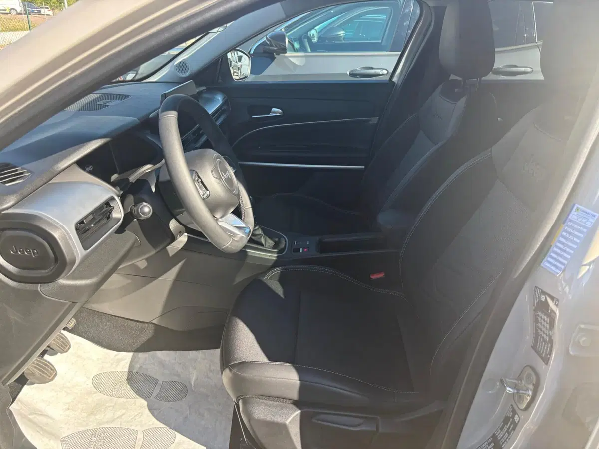Jeep Avenger usata a Perugia (6)