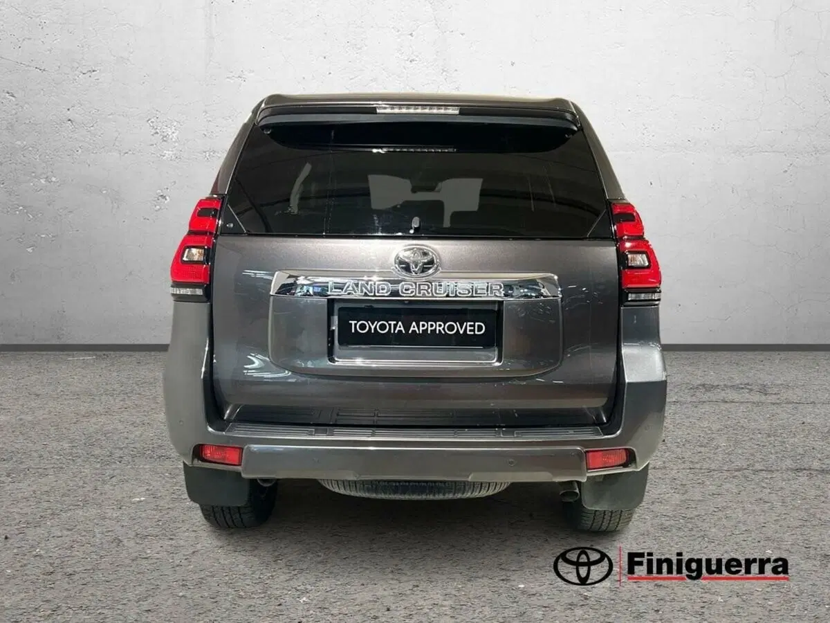 Toyota Land Cruiser usata a Lecco (3)