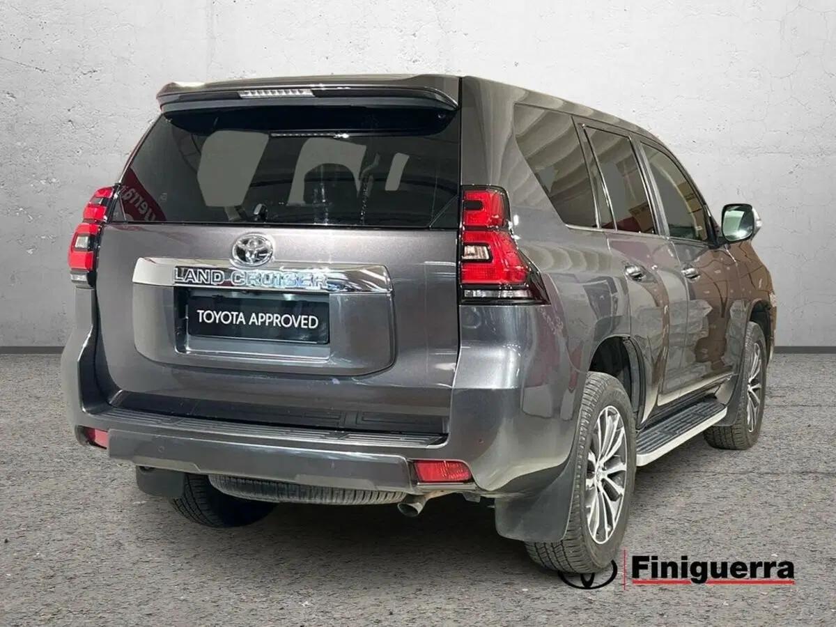Toyota Land Cruiser usata a Lecco (4)