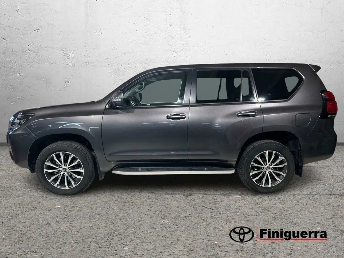 Toyota Land Cruiser usata a Lecco (6)