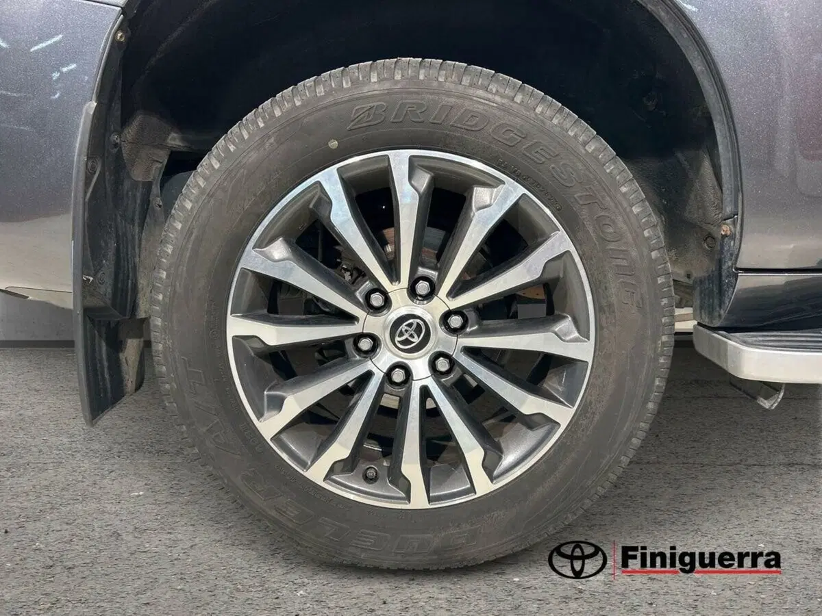 Toyota Land Cruiser usata a Lecco (7)