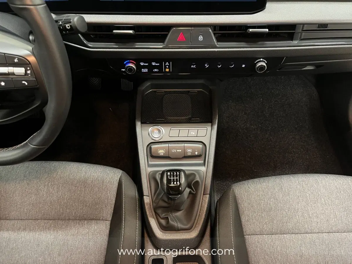 Kia Stonic nuova a Modena (10)