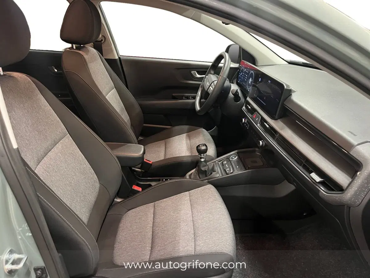 Kia Stonic nuova a Modena (14)