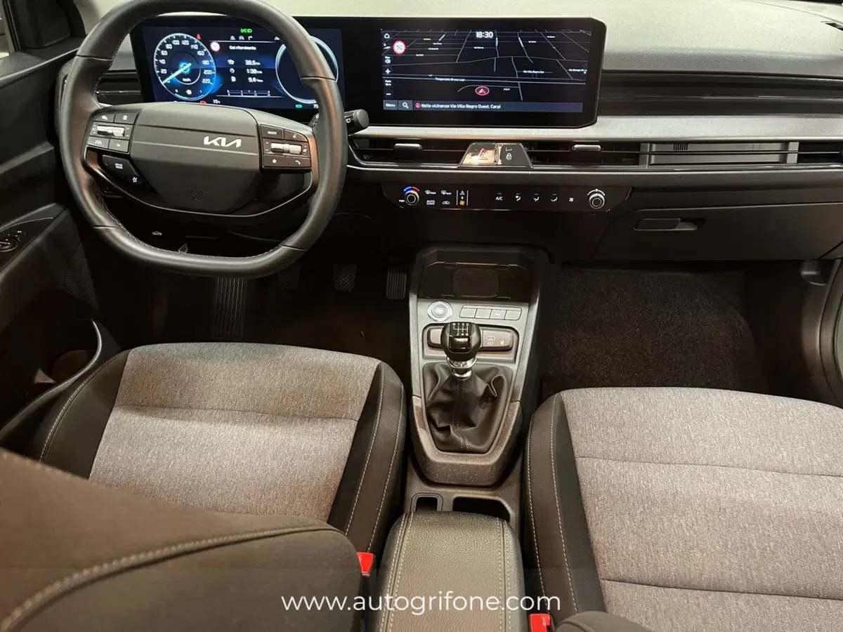 Kia Stonic nuova a Modena (9)