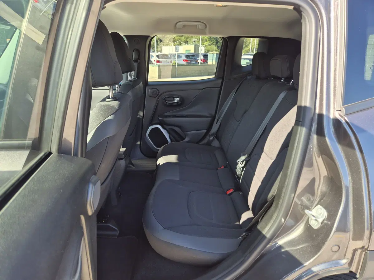 Jeep Renegade usata a Genova (7)