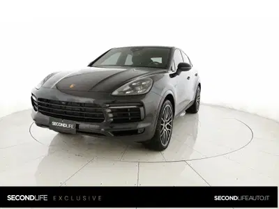 Porsche Cayenne 3.0 e-hybrid tiptronic del 2019 usata a San Salvo