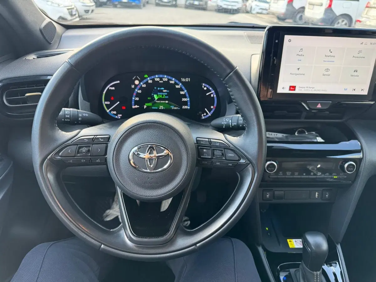 Toyota Yaris Cross usata a Modena (11)