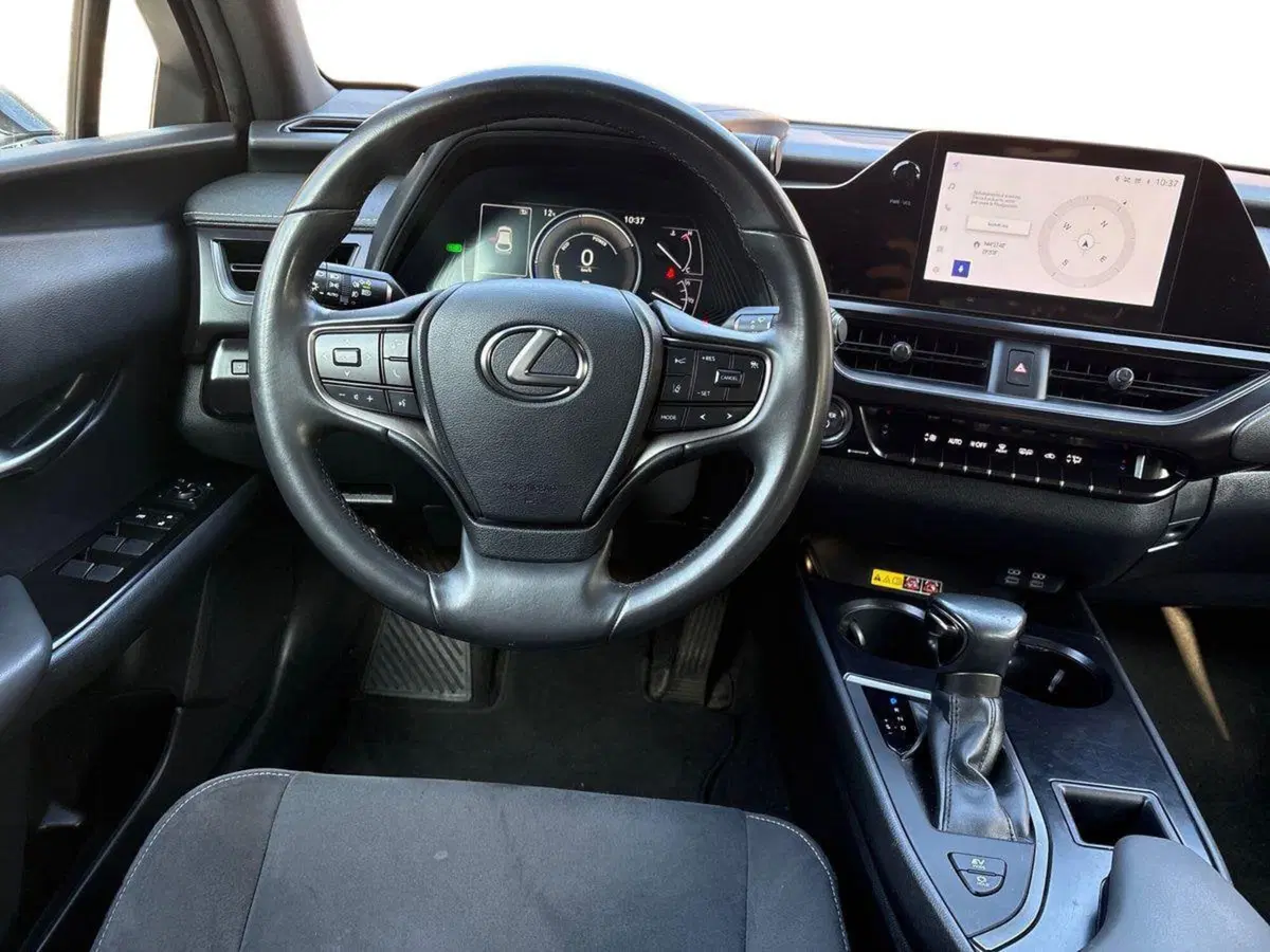 Lexus UX usata a Bologna (8)