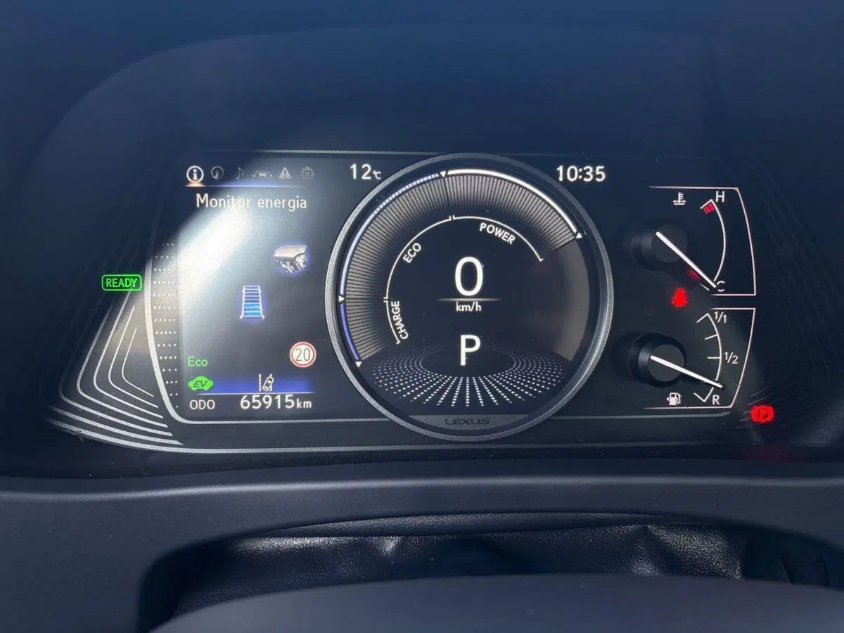 Lexus UX usata a Bologna (9)