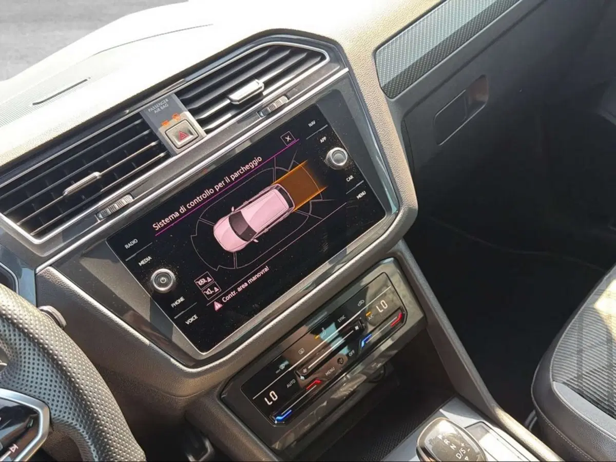Volkswagen Tiguan usata a Livorno (15)