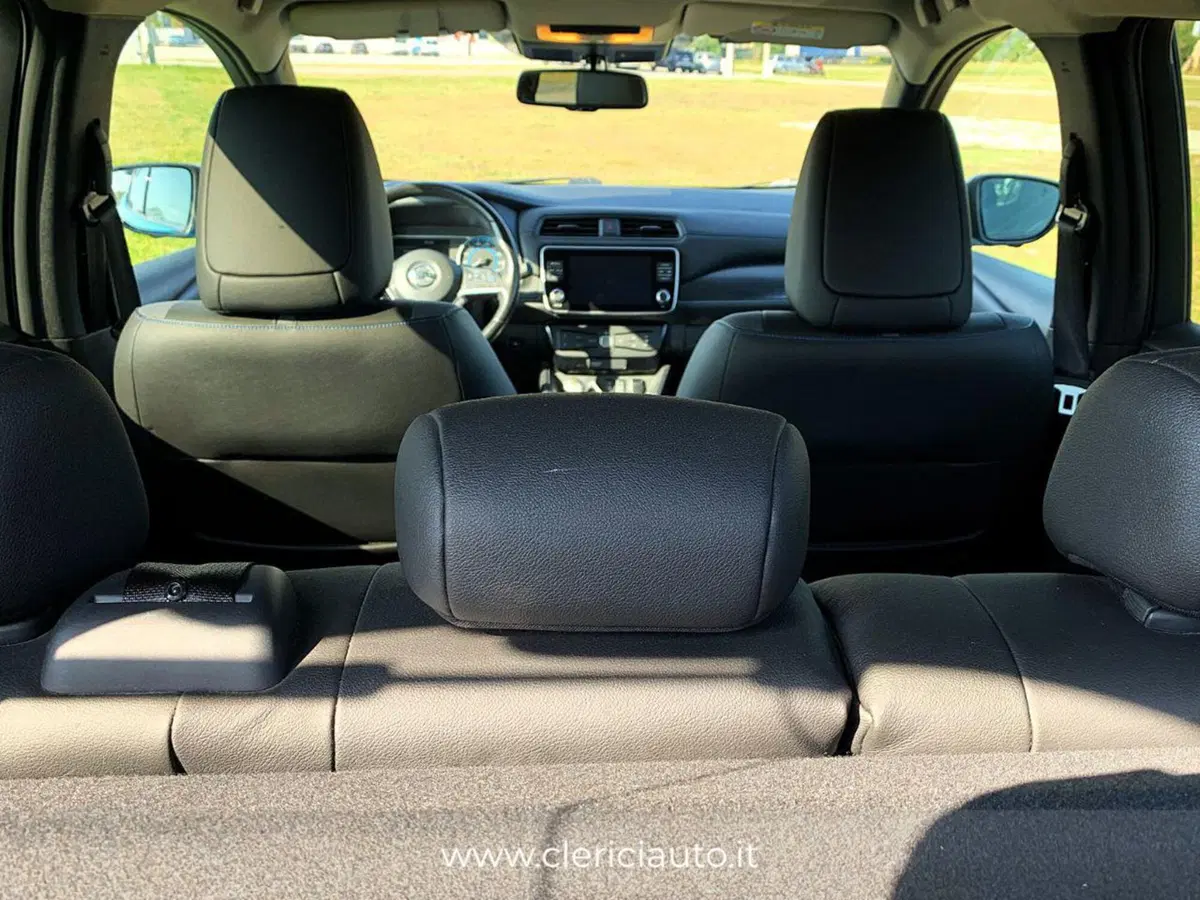 Nissan Leaf usata a Como (10)