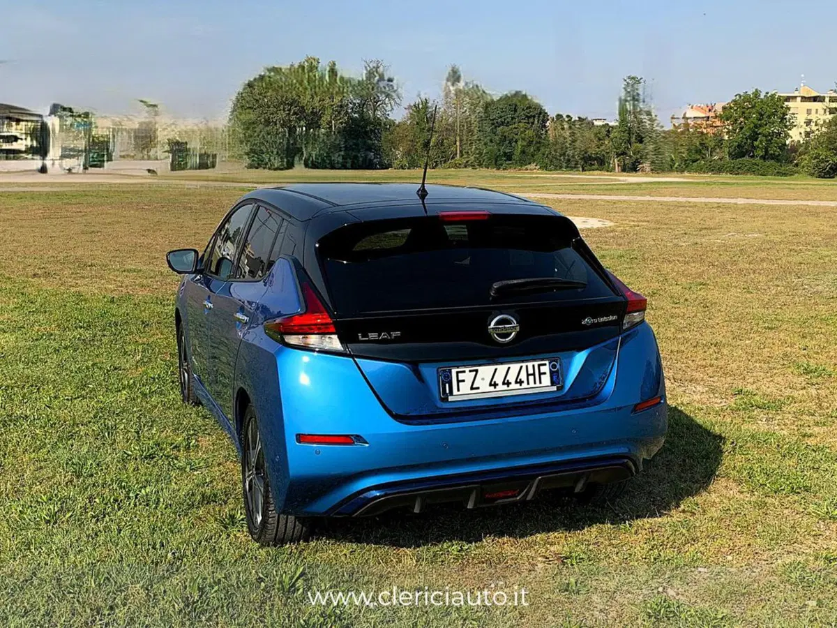Nissan Leaf usata a Como (8)