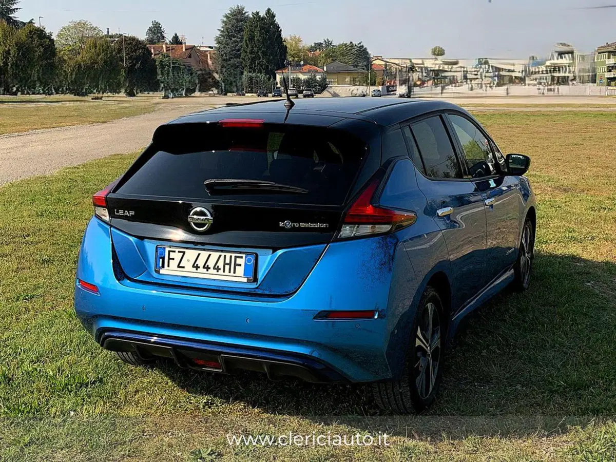 Nissan Leaf usata a Como (9)