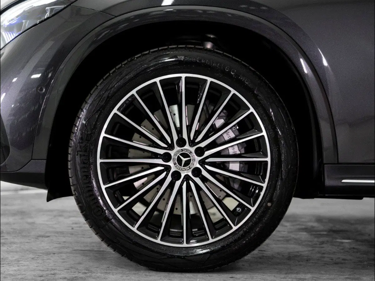 Mercedes-Benz GLC SUV nuova a Macerata (7)