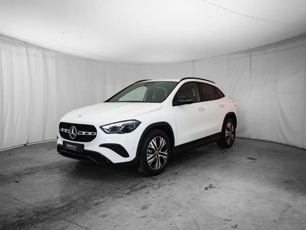Mercedes-Benz GLA SUV nuova a Ancona
