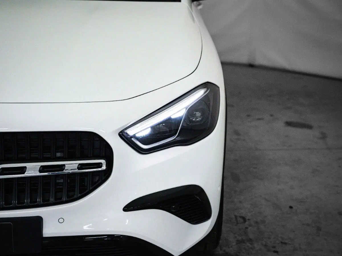 Mercedes-Benz GLA SUV nuova a Ancona (10)