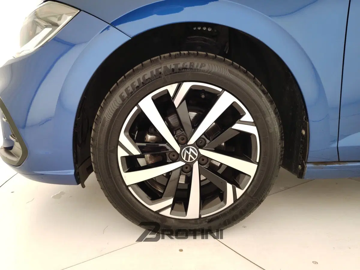 Volkswagen Polo usata a Massa-Carrara (6)