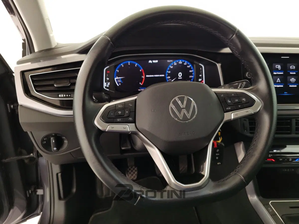 Volkswagen Polo usata a Massa-Carrara (14)