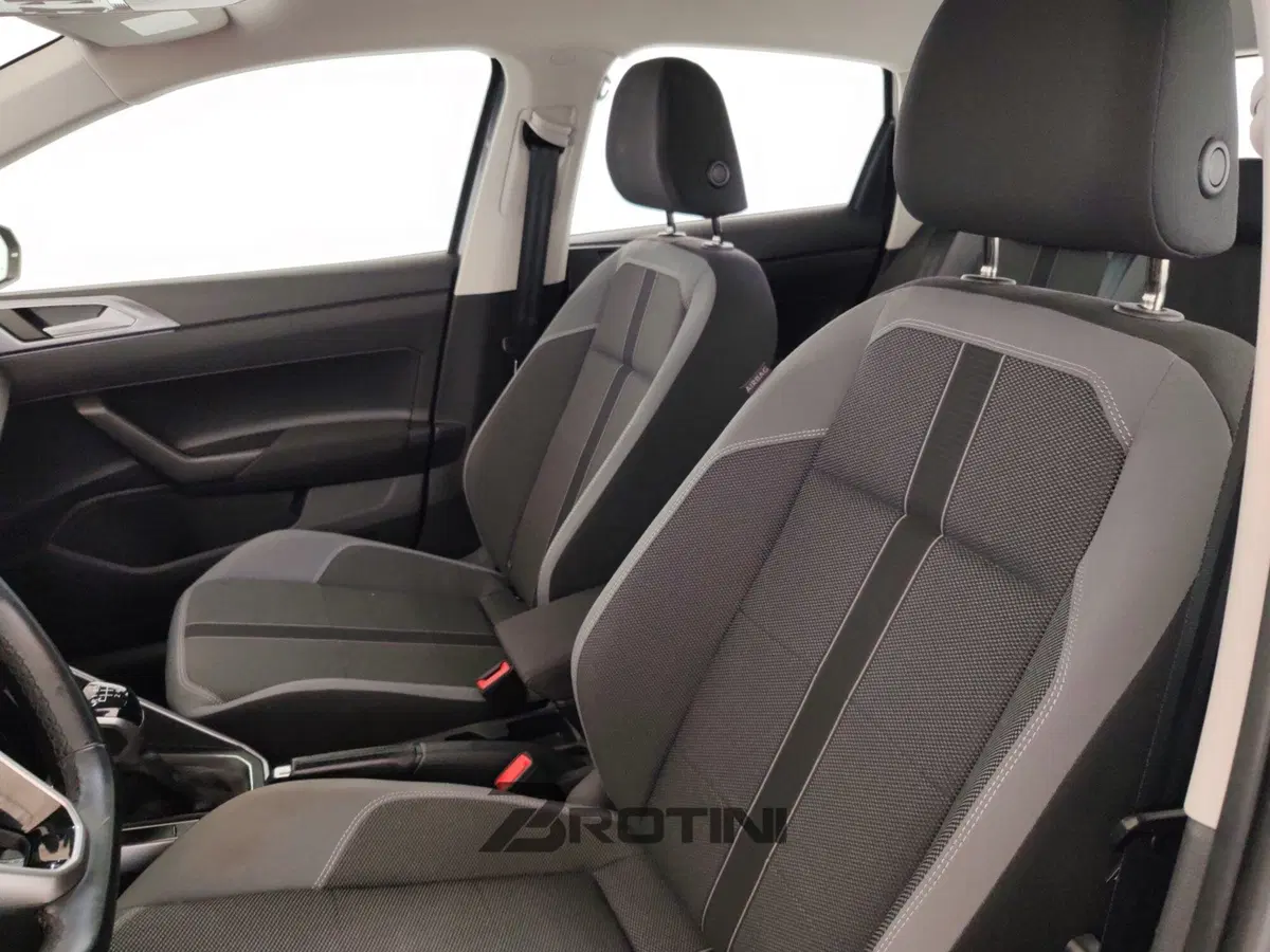 Volkswagen Polo usata a Massa-Carrara (9)