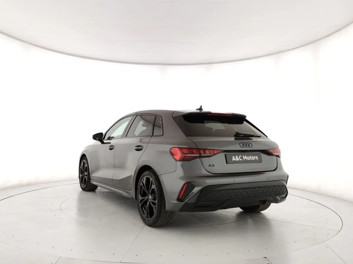 Audi A3 Sportback nuova a Napoli (3)