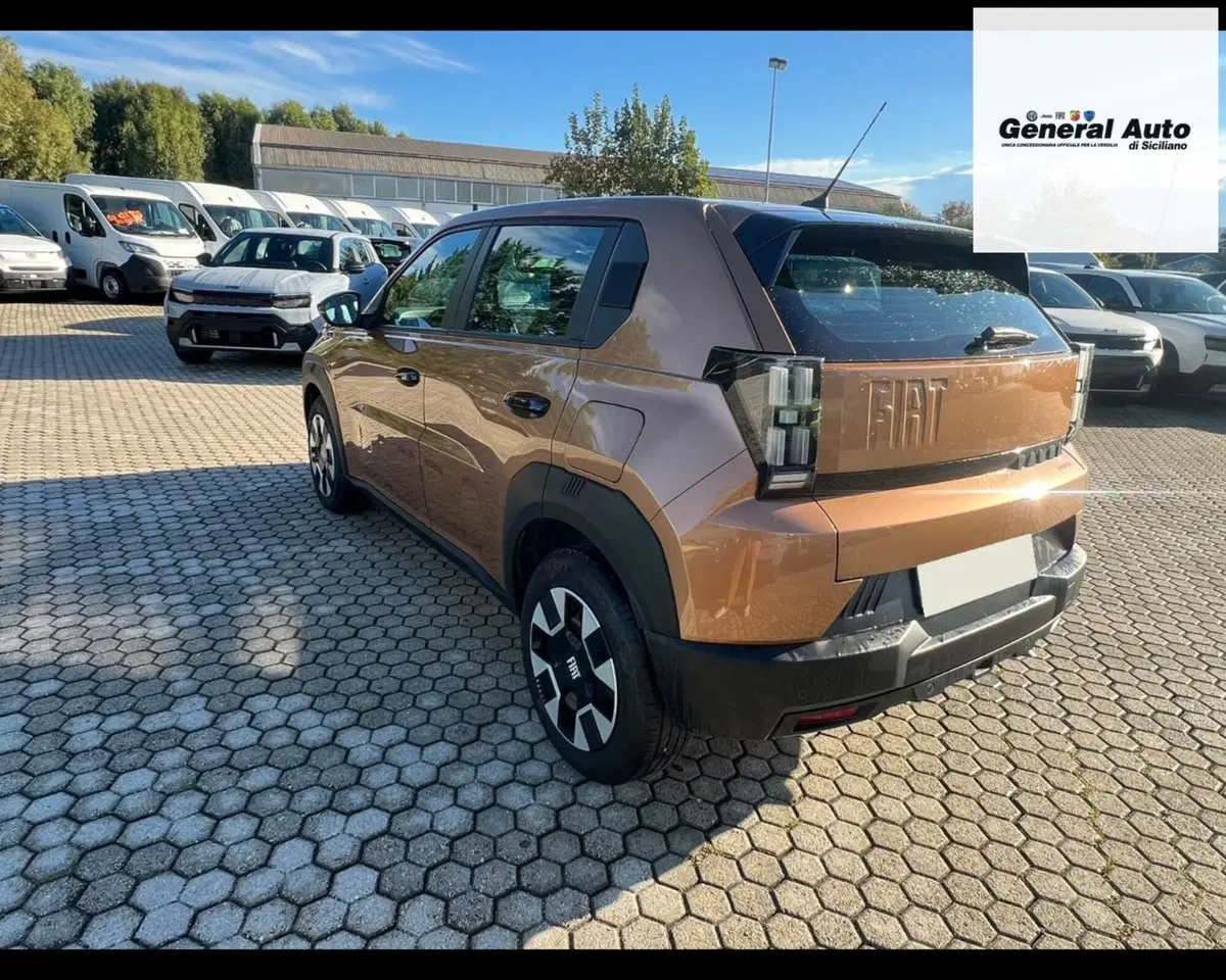 Fiat Grande Panda usata a Lucca (5)