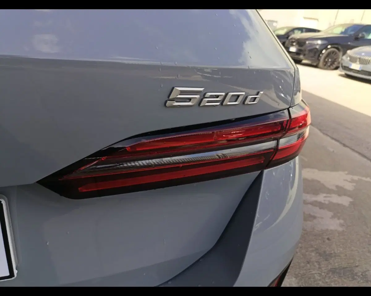 BMW Serie 5 Touring usata a Caserta (11)