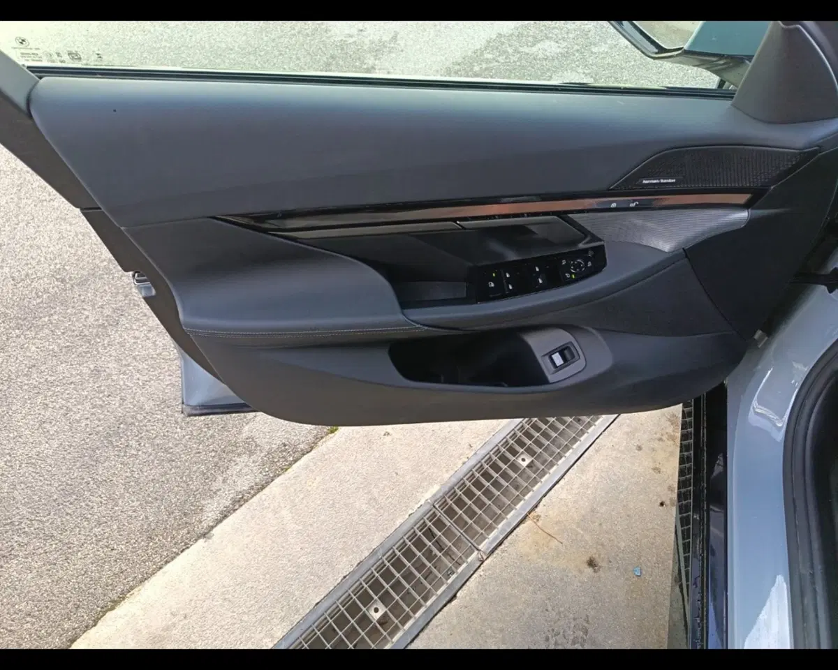 BMW Serie 5 Touring usata a Caserta (13)