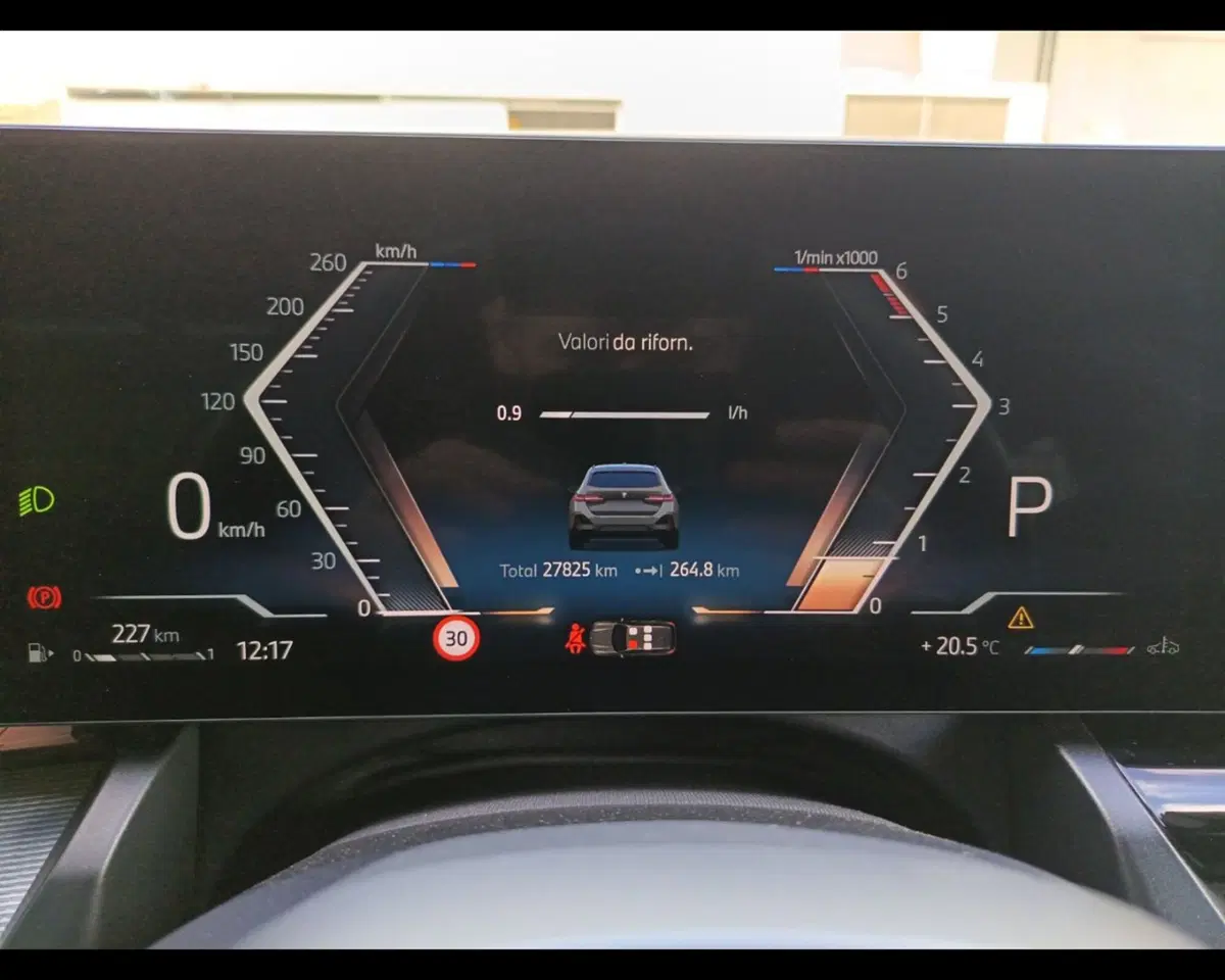 BMW Serie 5 Touring usata a Caserta (14)