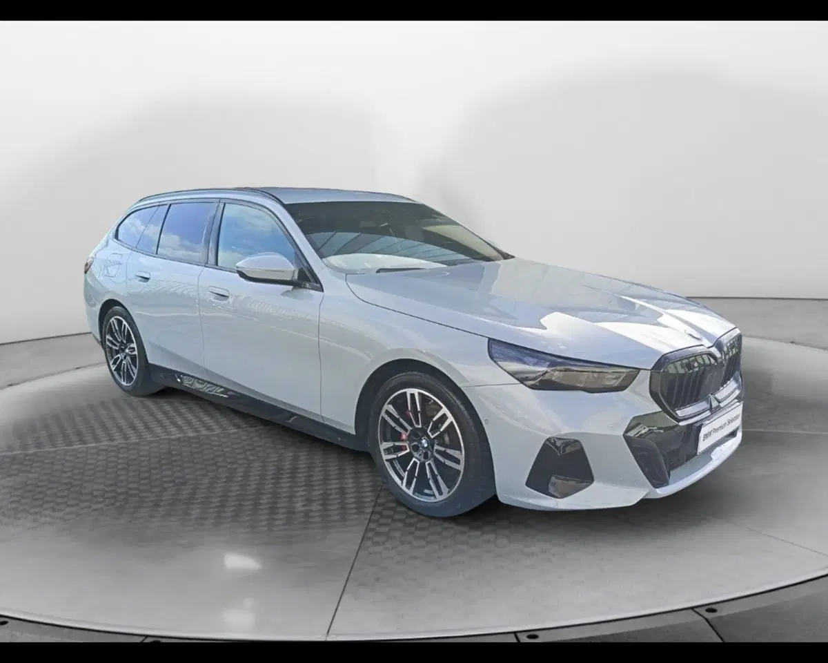 BMW Serie 5 Touring usata a Caserta (4)