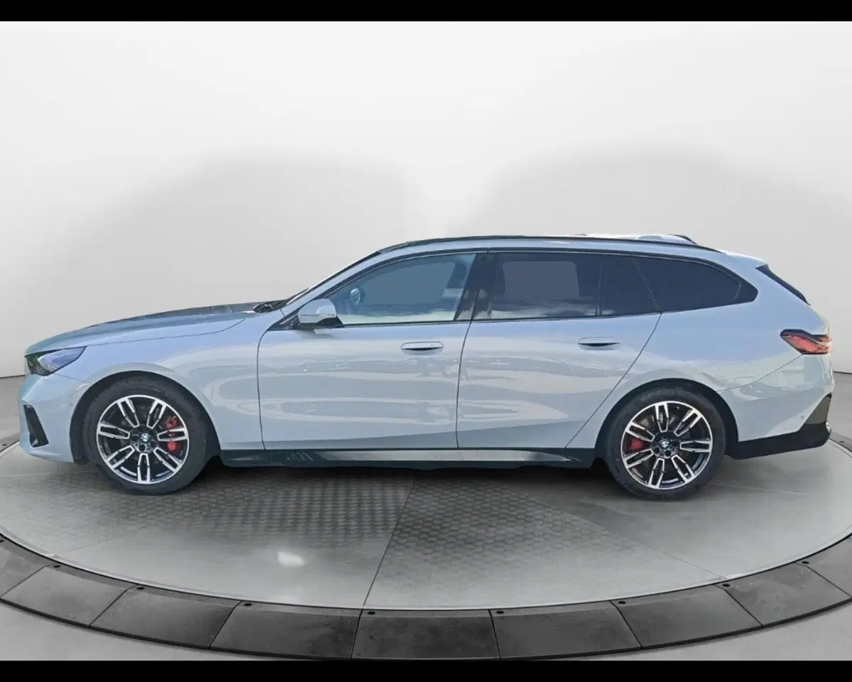 BMW Serie 5 Touring usata a Caserta (9)