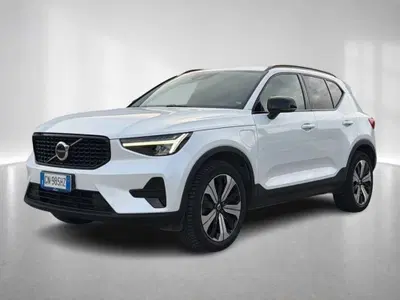 Volvo XC40 T4 Recharge Plug-in Hybrid R-design del 2023 usata a Imola