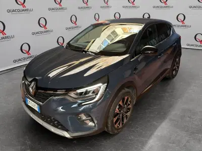 Renault Captur 1.6 full hybrid Techno 145cv auto del 2023 usata a Milano