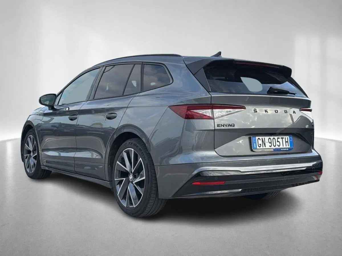 Skoda Enyaq usata a Ravenna (2)