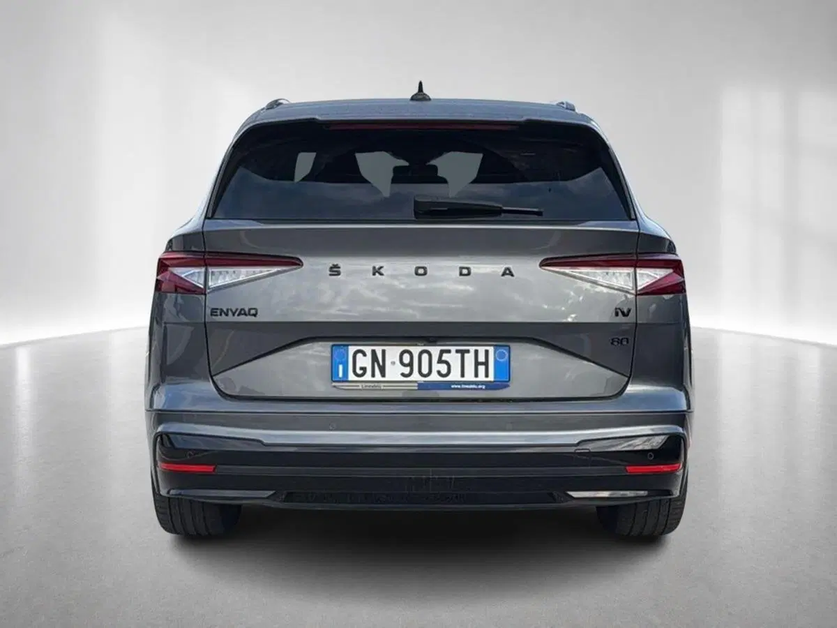 Skoda Enyaq usata a Ravenna (7)