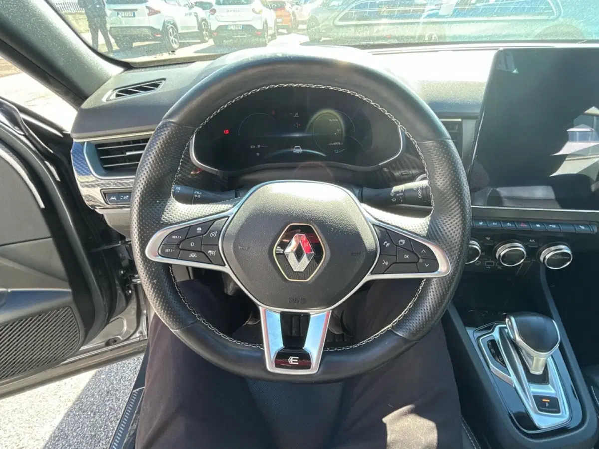Renault Arkana usata a Roma (11)