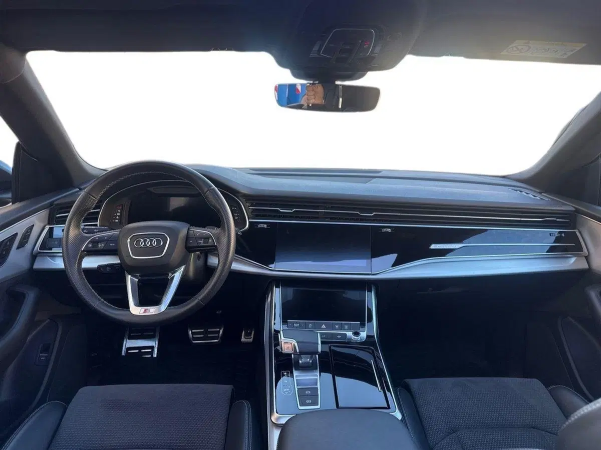 Audi Q8 Sportback usata a Firenze (11)