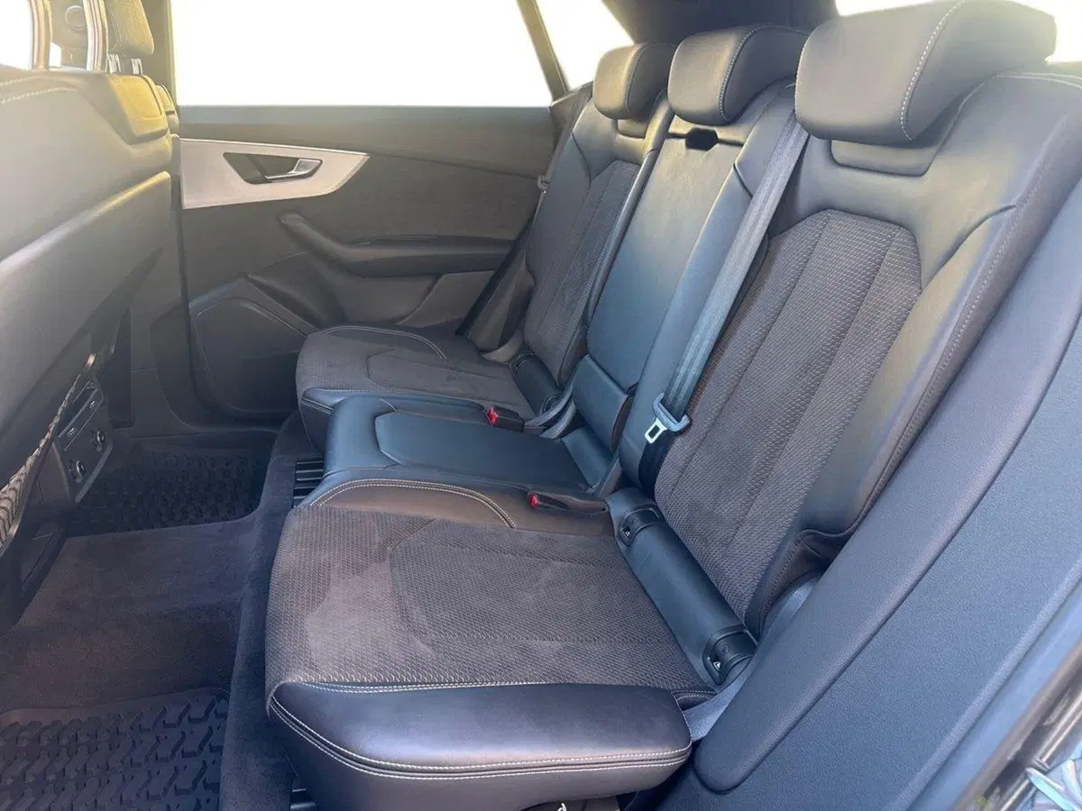 Audi Q8 Sportback usata a Firenze (12)