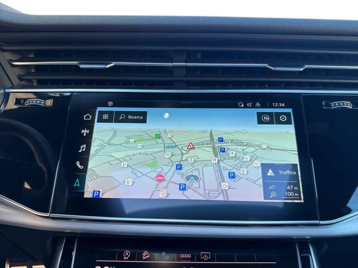 Audi Q8 Sportback usata a Firenze (14)